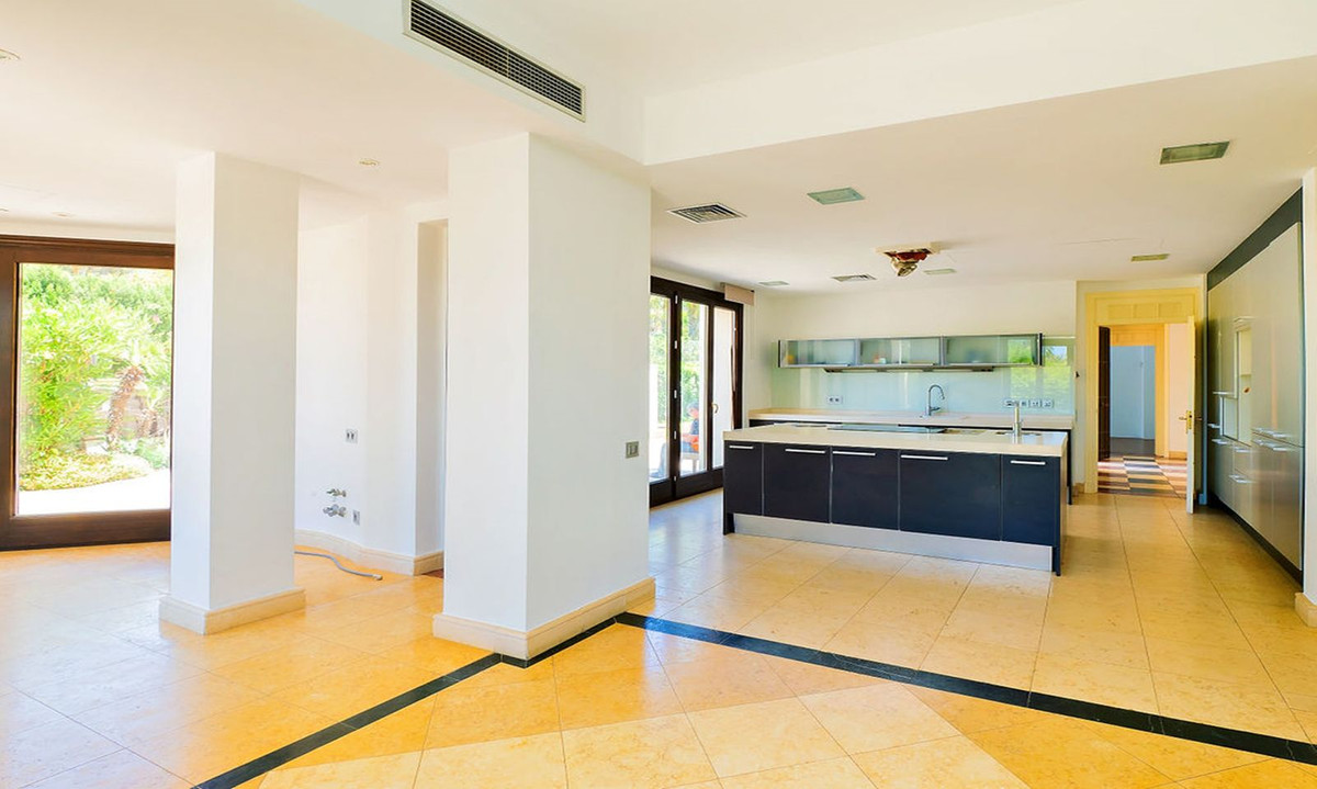 Vrijstaande Villa in Bahía de Marbella-15