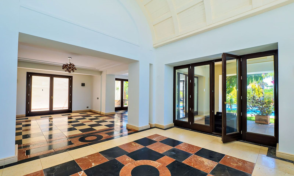 Vrijstaande Villa in Bahía de Marbella-21