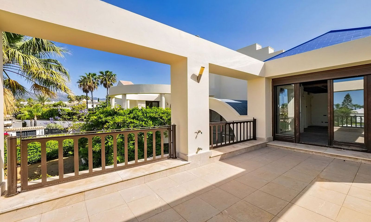 Vrijstaande Villa in Bahía de Marbella-26