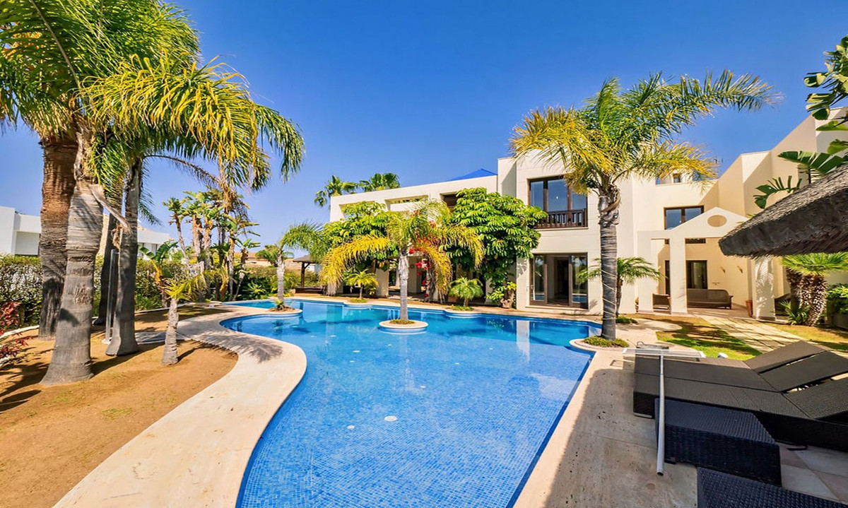 Vrijstaande Villa in Bahía de Marbella-52