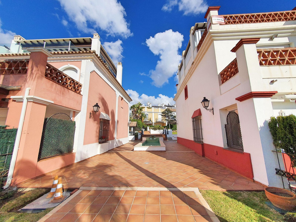 Geschakelde Woning in Bahía de Marbella-22