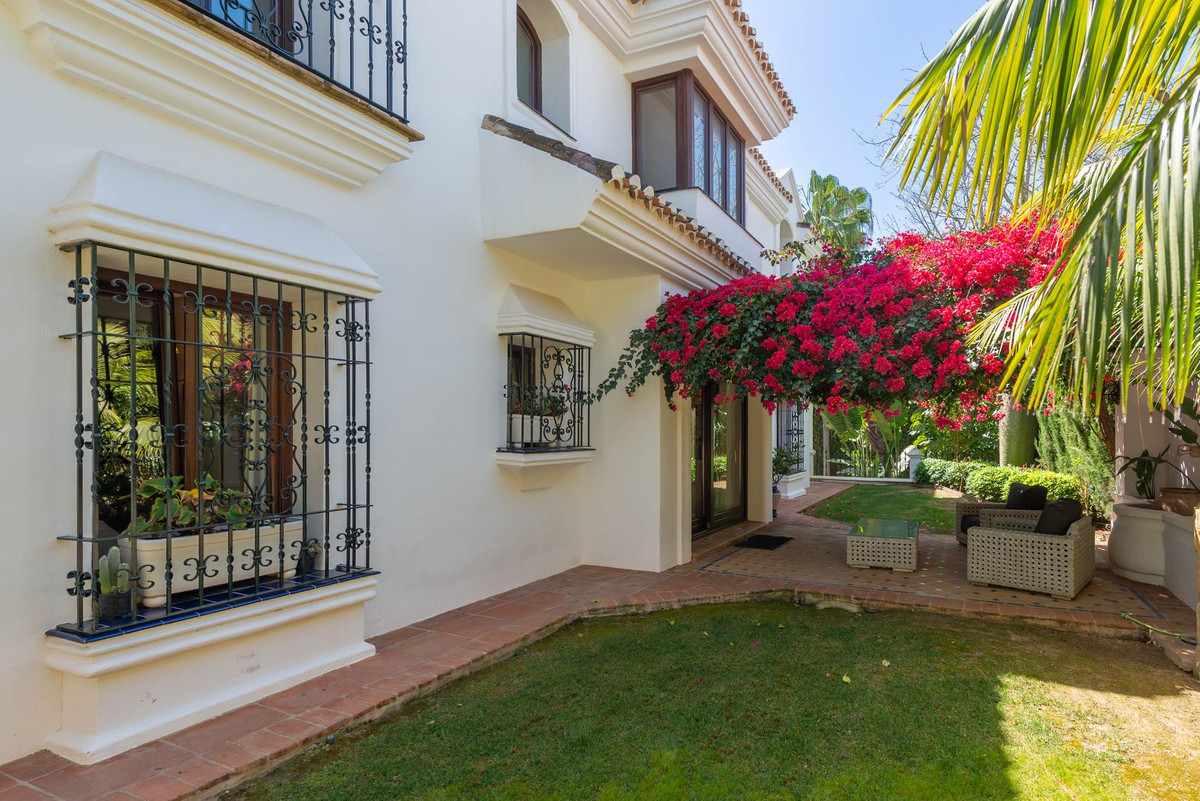 Vrijstaande Villa in Bahía de Marbella-19