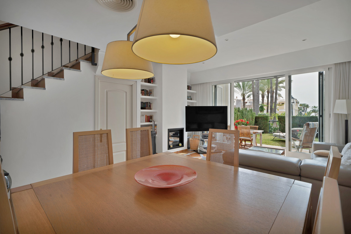 Semi-Vrijstaande Villa in Bahía de Marbella-19