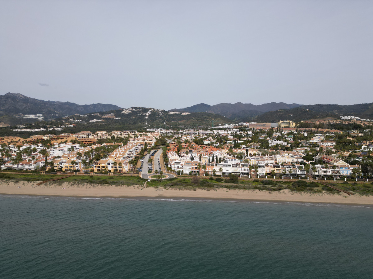 Semi-Vrijstaande Villa in Bahía de Marbella-3