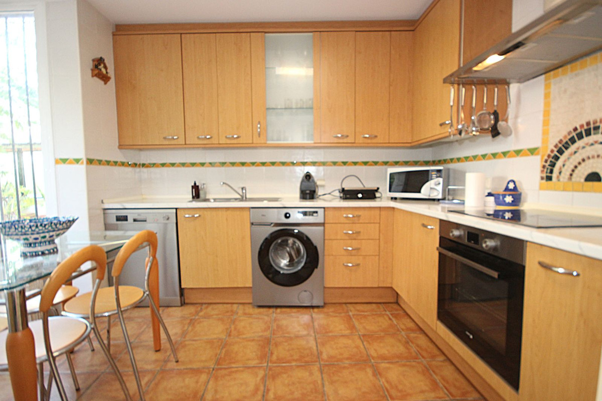 Huis te koop in Bahía de Marbella | 3 slaapkamers H5078884