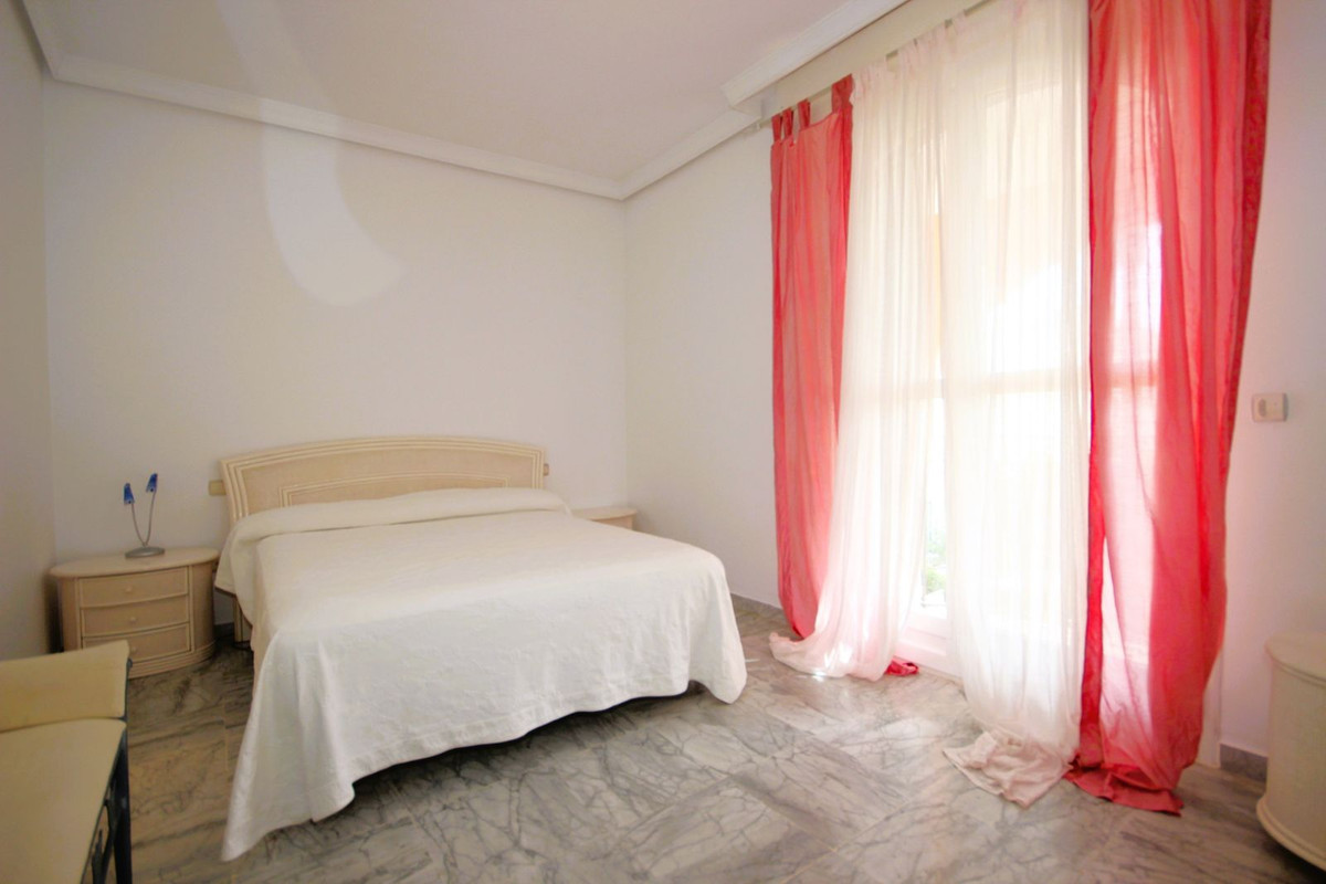 Huis te koop in Bahía de Marbella | 3 slaapkamers H5078884