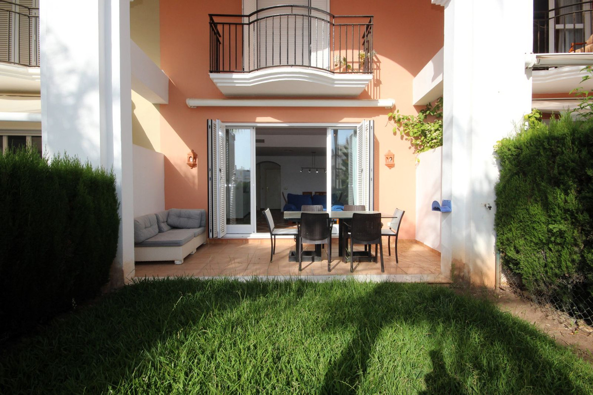Huis te koop in Bahía de Marbella | 3 slaapkamers H5078884