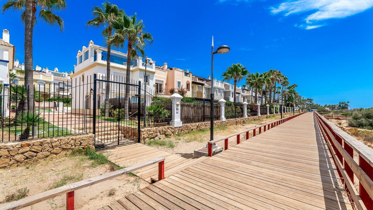 Huis te koop in Bahía de Marbella | 3 slaapkamers H5078884