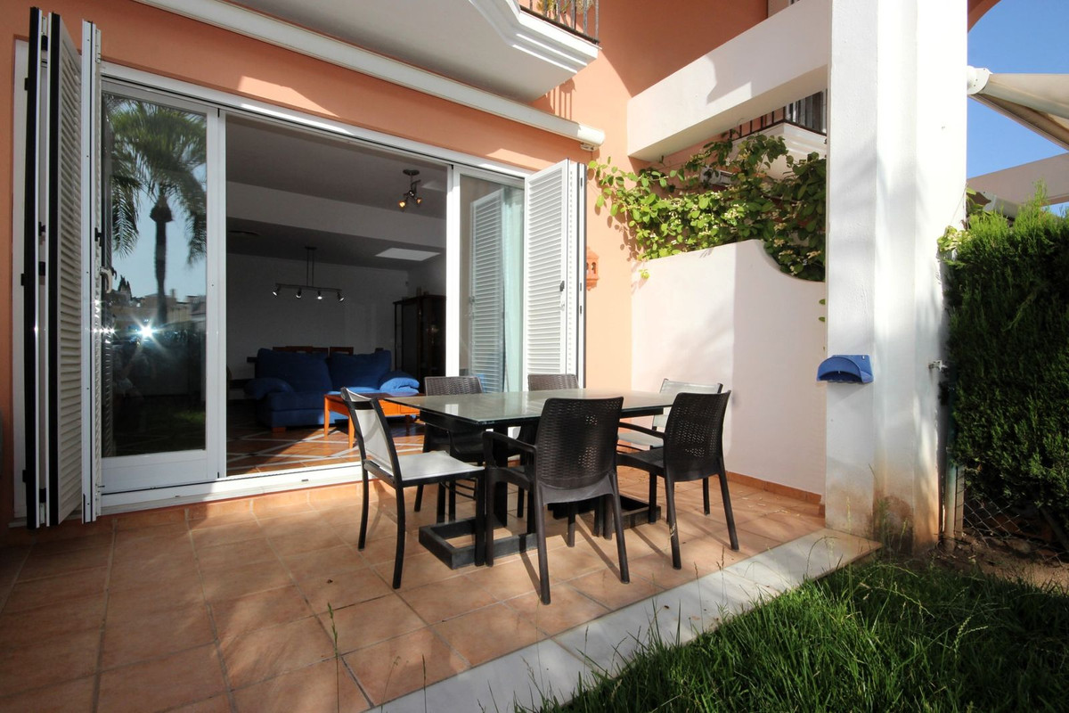 Huis te koop in Bahía de Marbella | 3 slaapkamers H5078884