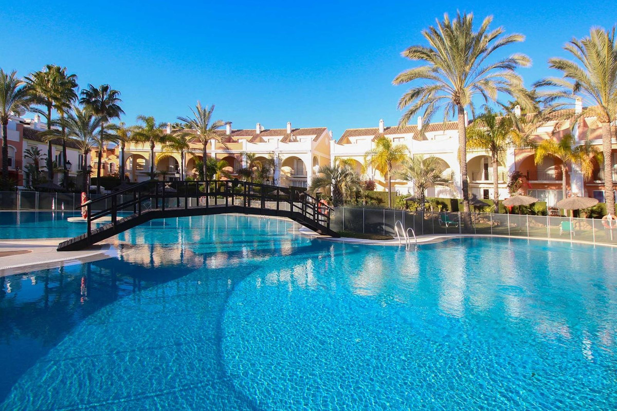Huis te koop in Bahía de Marbella | 3 slaapkamers H5078884