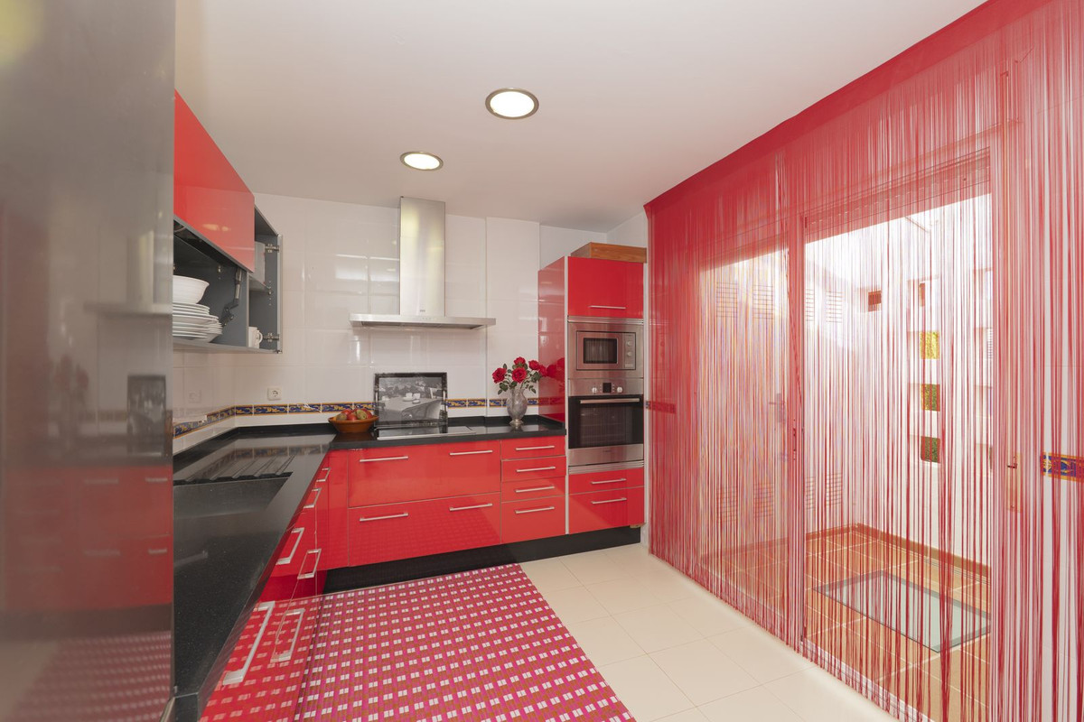 Huis te koop in Bahía de Marbella | 3 slaapkamers H5199661