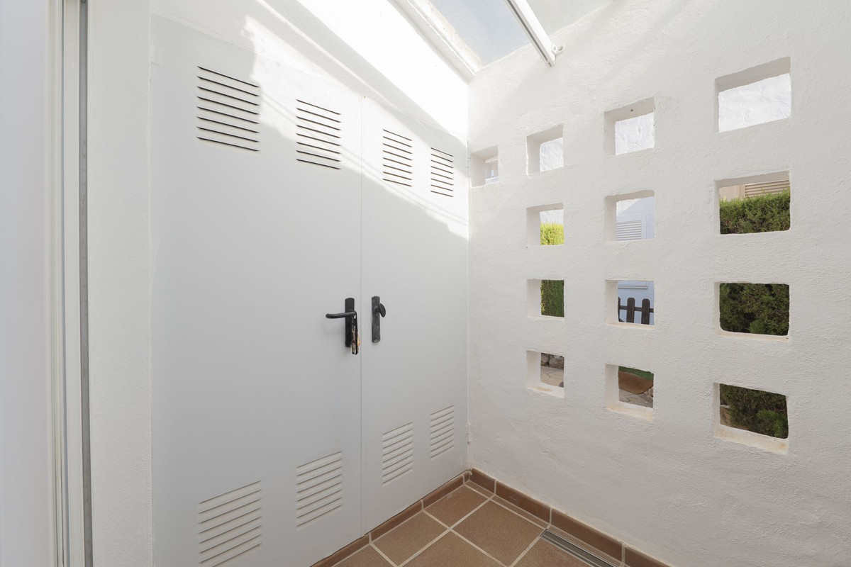 Huis te koop in Bahía de Marbella | 3 slaapkamers H5199661