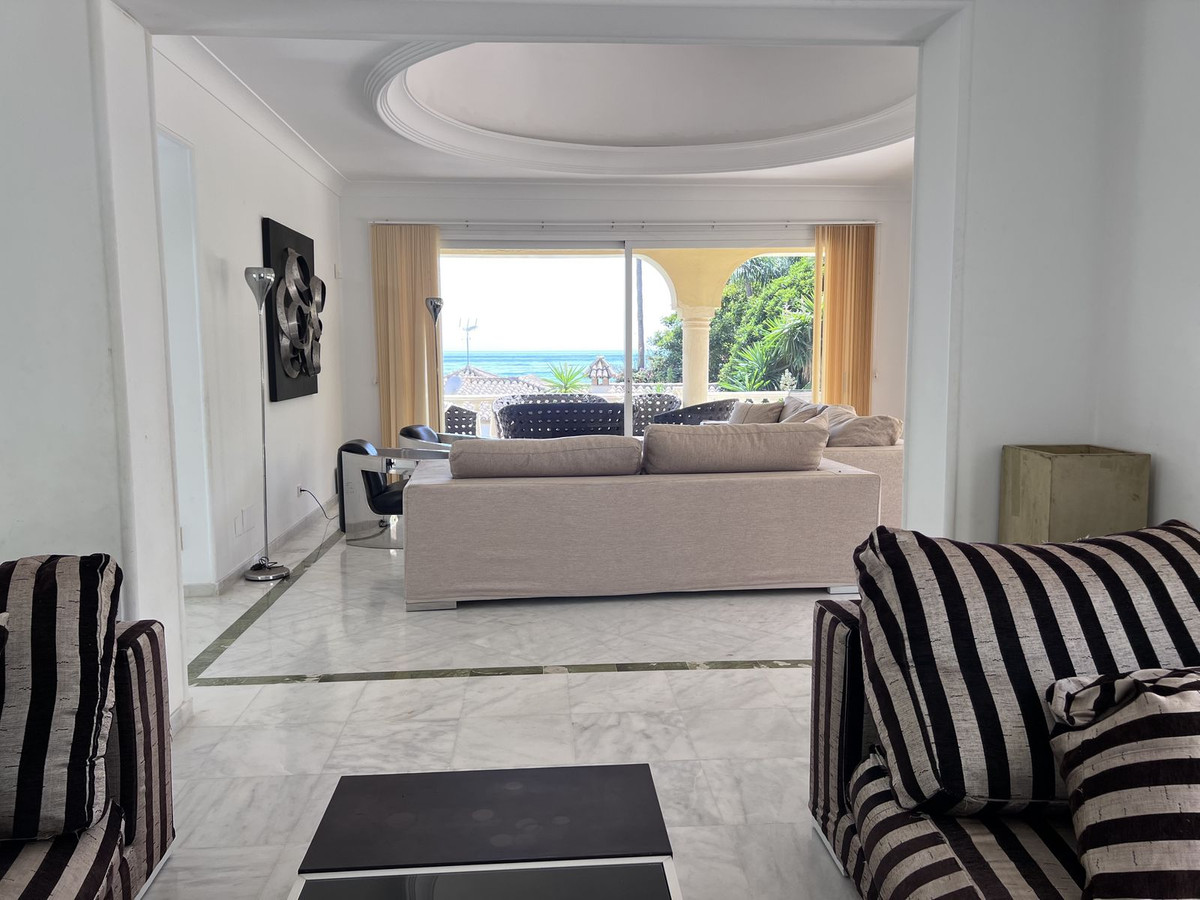 Huis te koop in Bahía de Marbella | 4 slaapkamers H5251417
