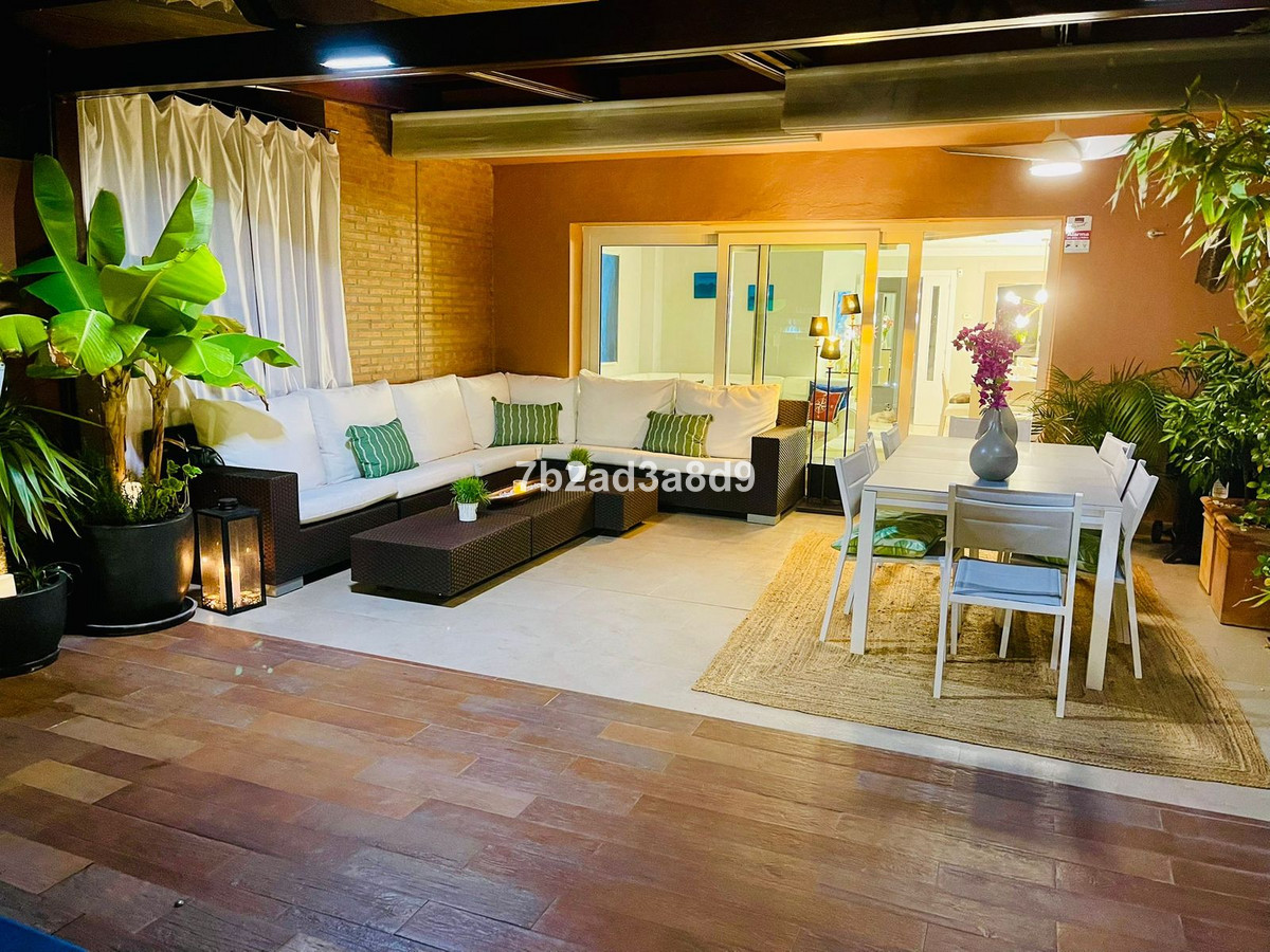 Huis te koop in Bahía de Marbella | 5 slaapkamers H5358190