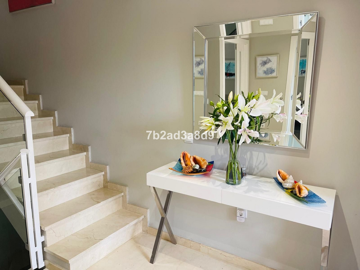 Huis te koop in Bahía de Marbella | 5 slaapkamers H5358190