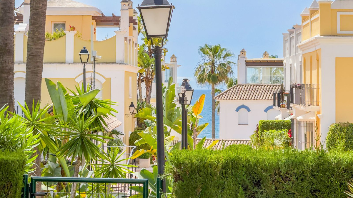 Huis te koop in Bahía de Marbella | 3 slaapkamers H5363734