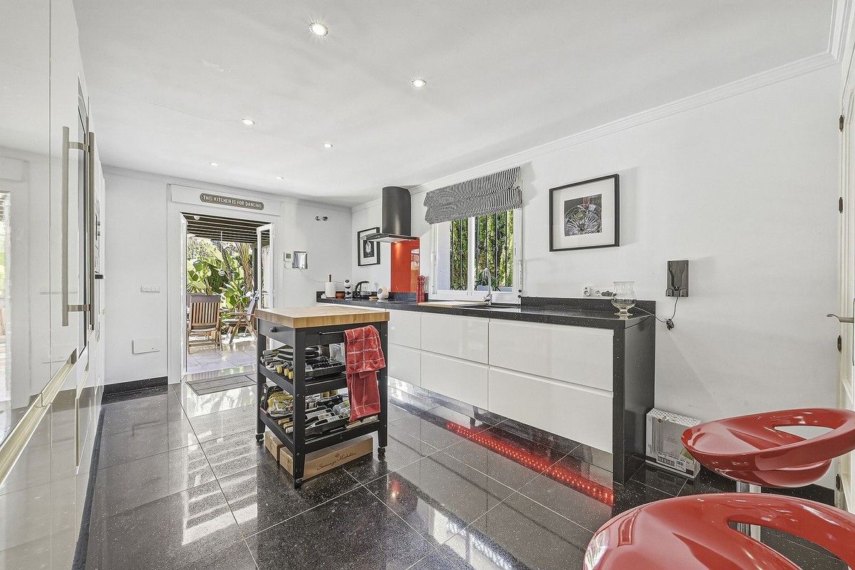 Huis te koop in Bahía de Marbella | 3 slaapkamers H5397595