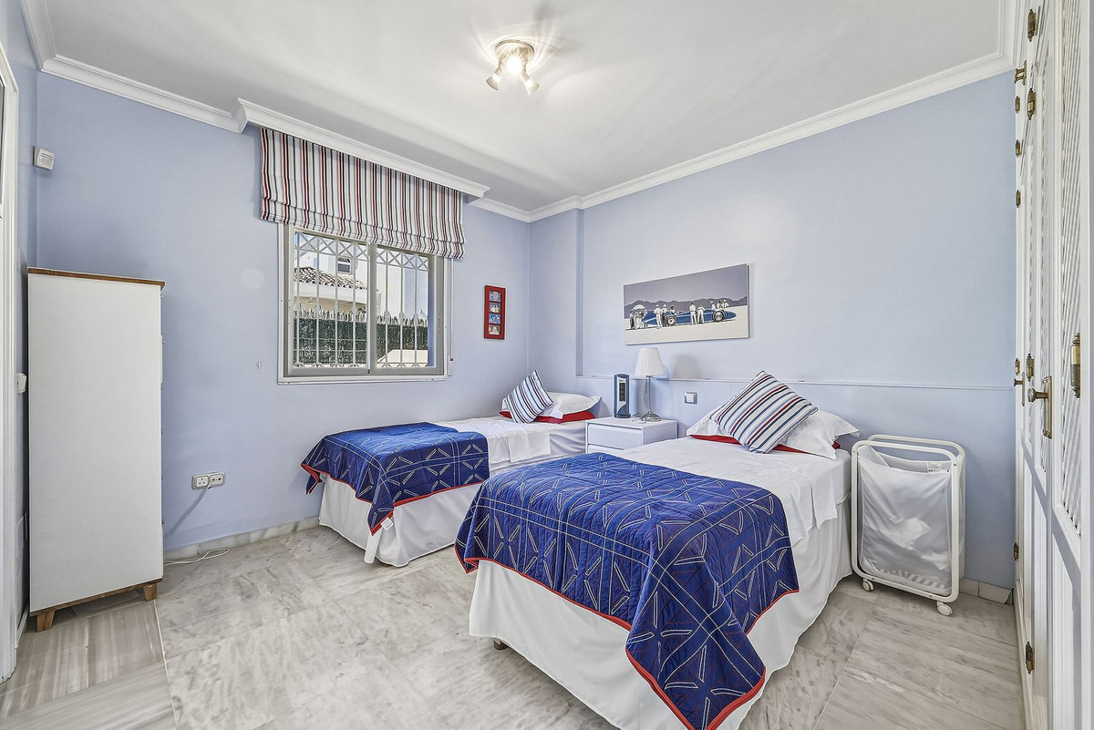 Huis te koop in Bahía de Marbella | 3 slaapkamers H5397595