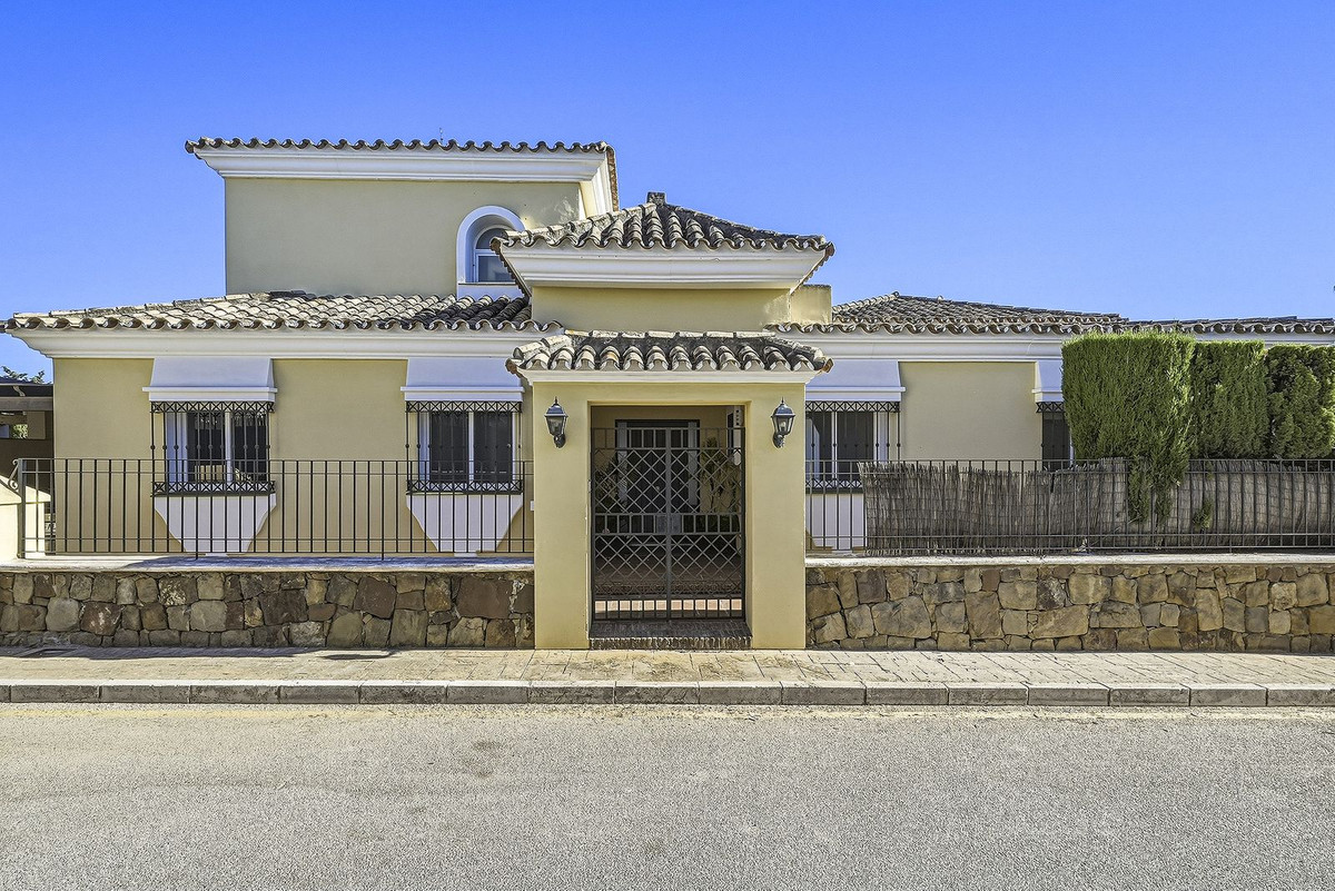 Huis te koop in Bahía de Marbella | 3 slaapkamers H5397595