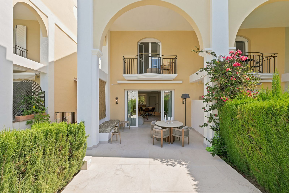 Huis te koop in Bahía de Marbella | 3 slaapkamers H5430205