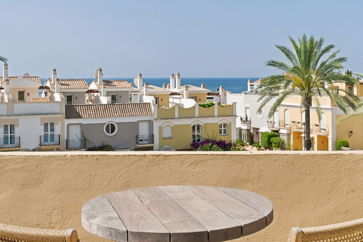 Huis te koop in Bahía de Marbella | 3 slaapkamers H5430205