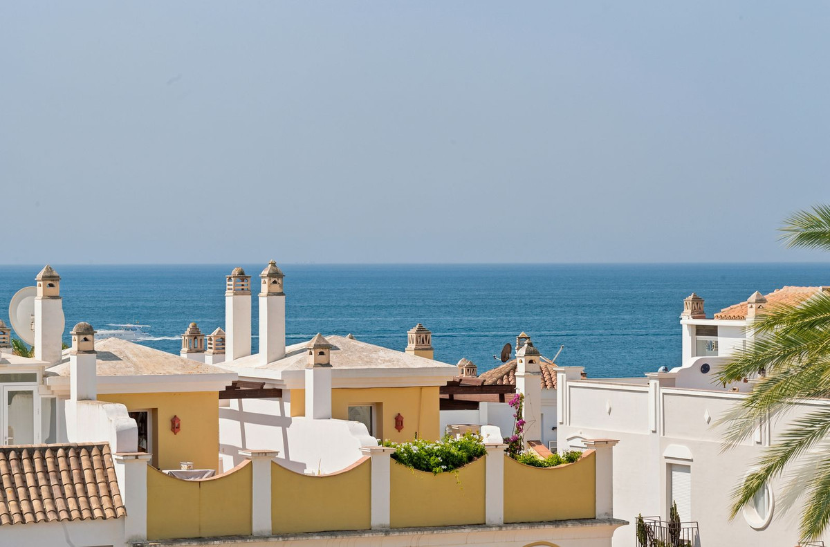 Huis te koop in Bahía de Marbella | 3 slaapkamers H5430205