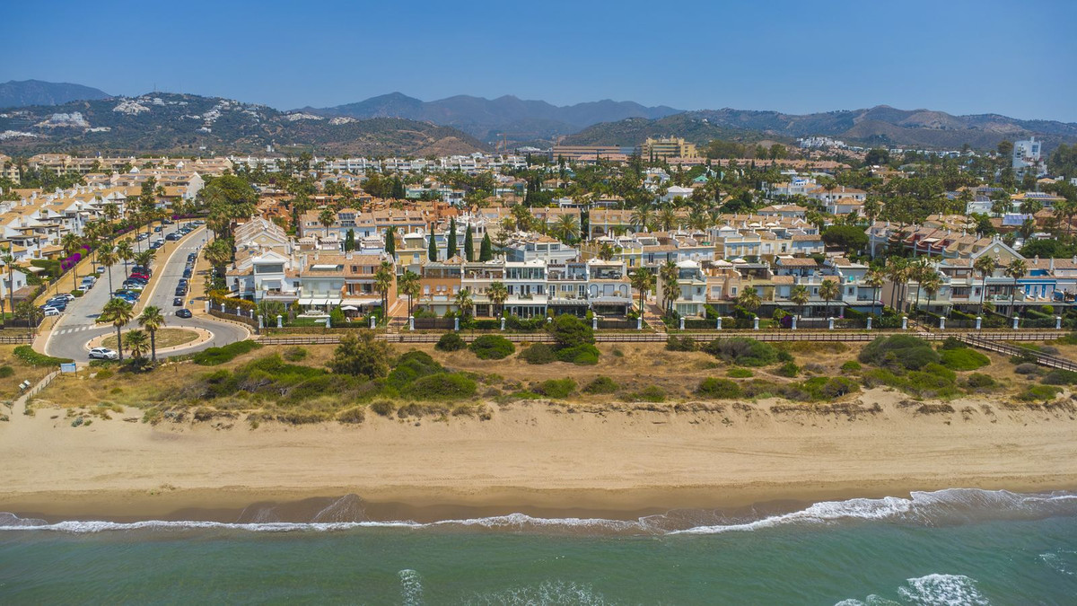 Huis te koop in Bahía de Marbella | 3 slaapkamers H5439658