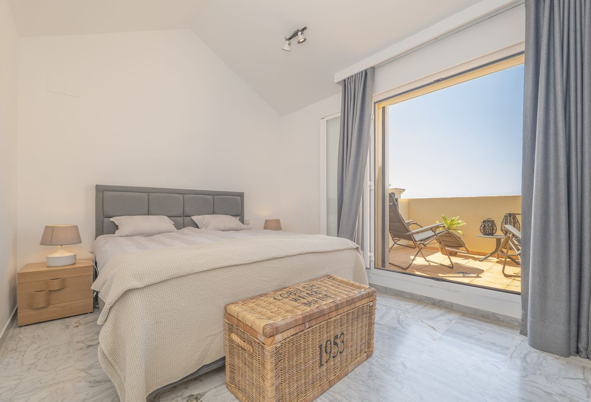 Huis te koop in Bahía de Marbella | 3 slaapkamers H5439658
