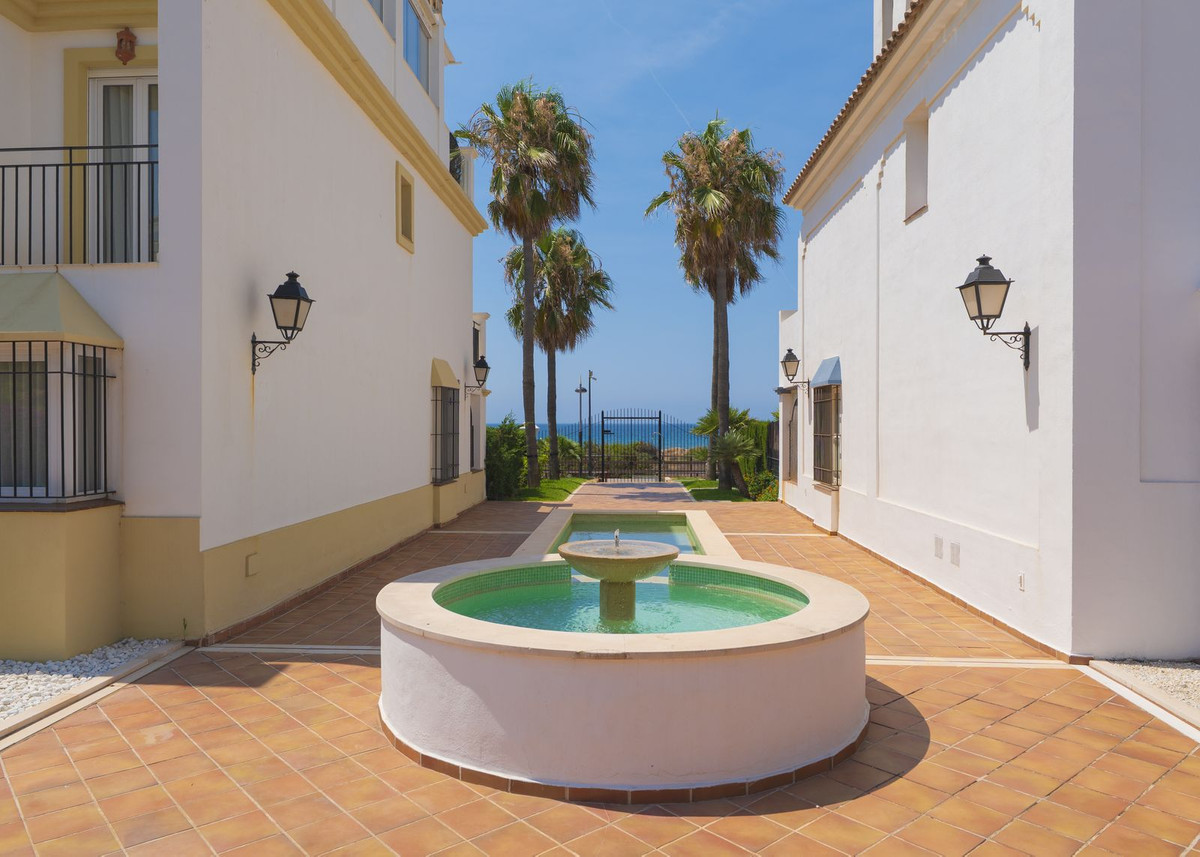 Huis te koop in Bahía de Marbella | 3 slaapkamers H5439658