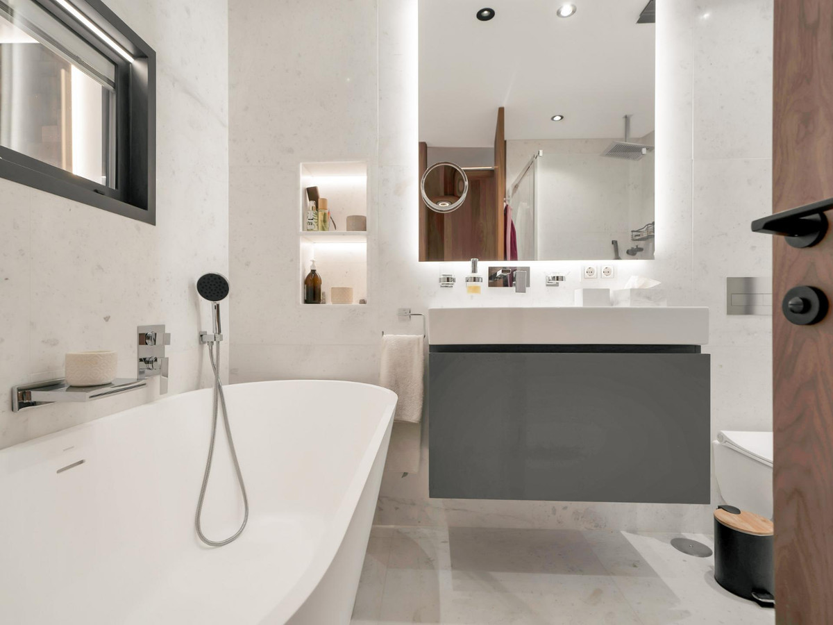Huis te koop in Bahía de Marbella | 4 slaapkamers H5461684