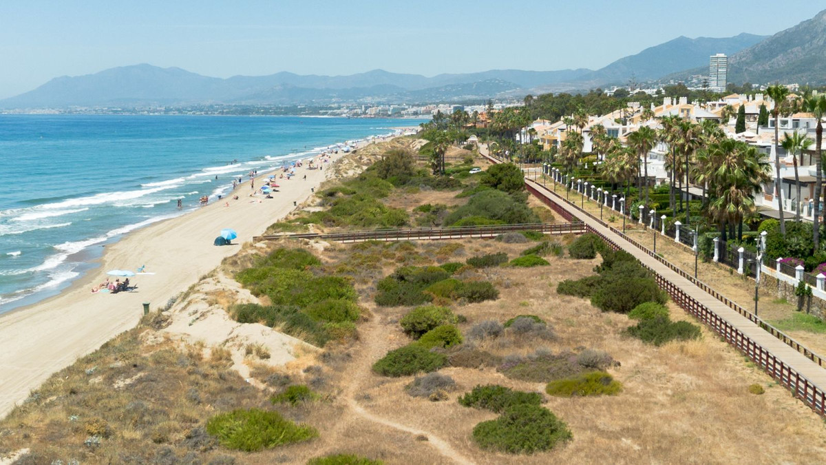 Huis te koop in Bahía de Marbella | 4 slaapkamers H5523553