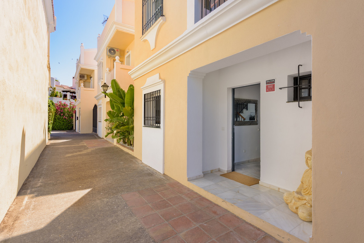 Huis te koop in Bel Air | 4 slaapkamers H5106175