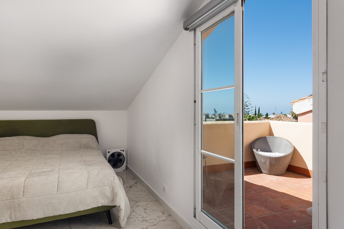 Huis te koop in Bel Air | 4 slaapkamers H5106175