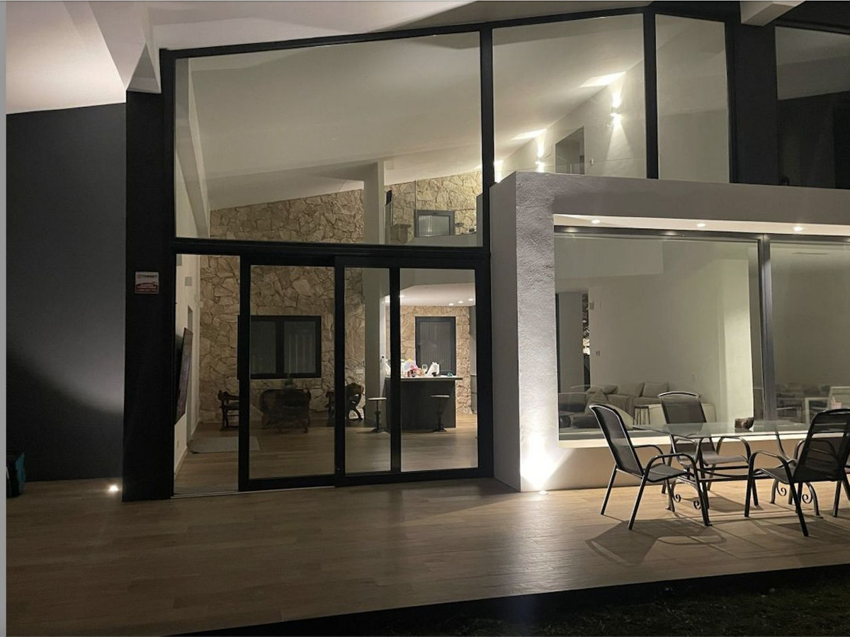 Huis te koop in Bel Air | 3 slaapkamers H5147161