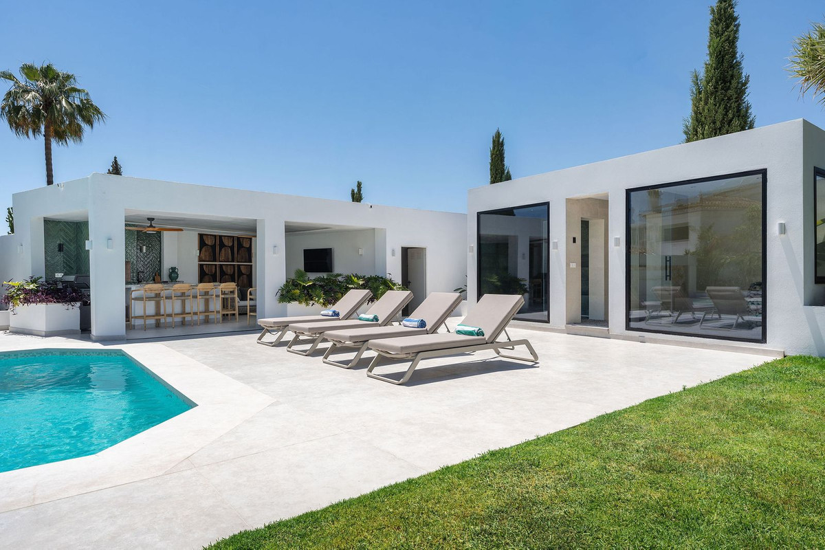 Huis te koop in Bel Air | 6 slaapkamers H5407000