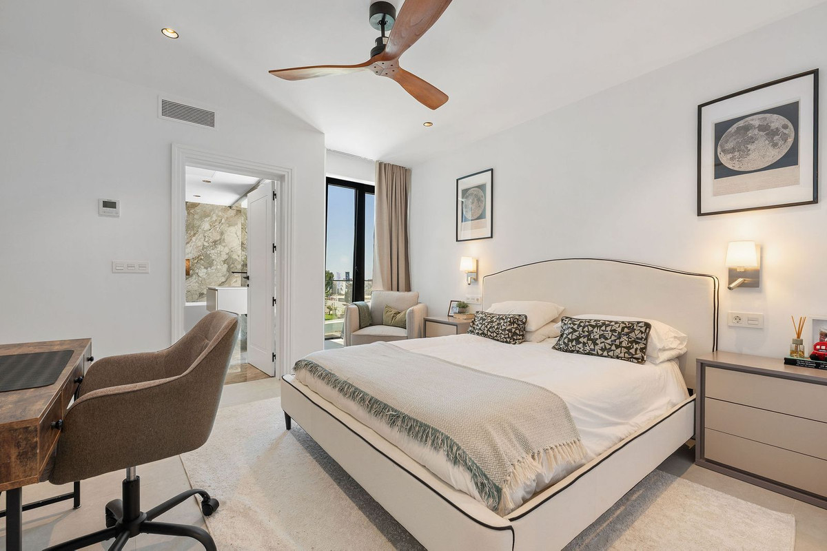 Huis te koop in Bel Air | 6 slaapkamers H5407000