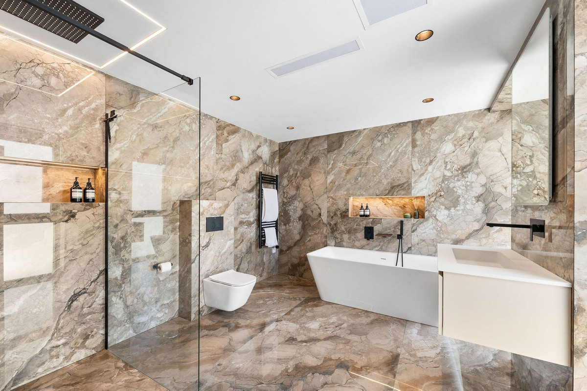 Huis te koop in Bel Air | 6 slaapkamers H5407000