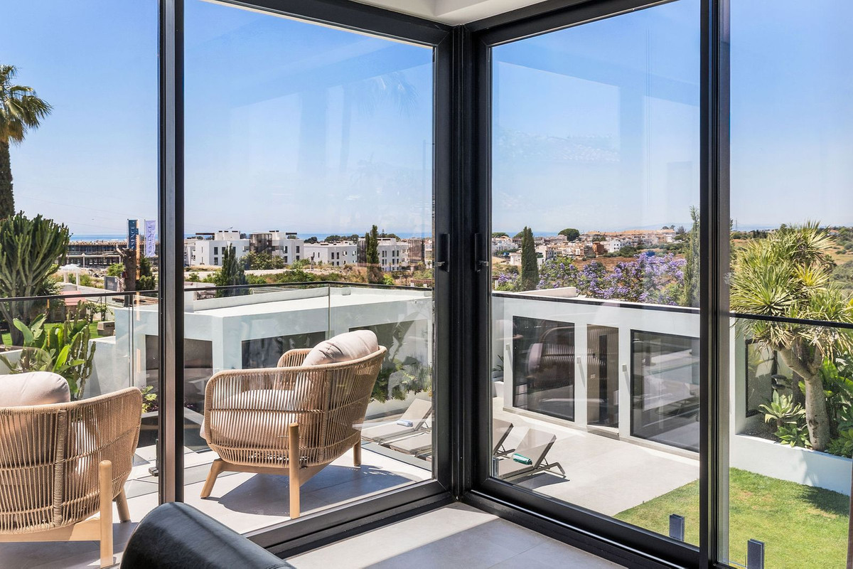 Huis te koop in Bel Air | 6 slaapkamers H5407000