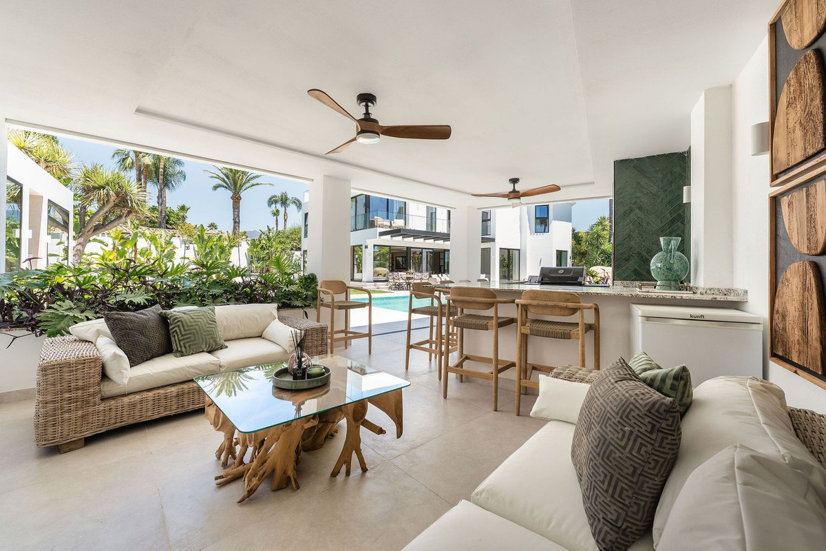 Huis te koop in Bel Air | 6 slaapkamers H5407000