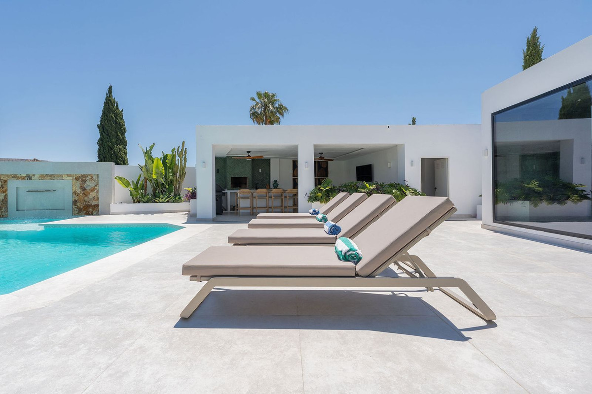 Huis te koop in Bel Air | 6 slaapkamers H5407000