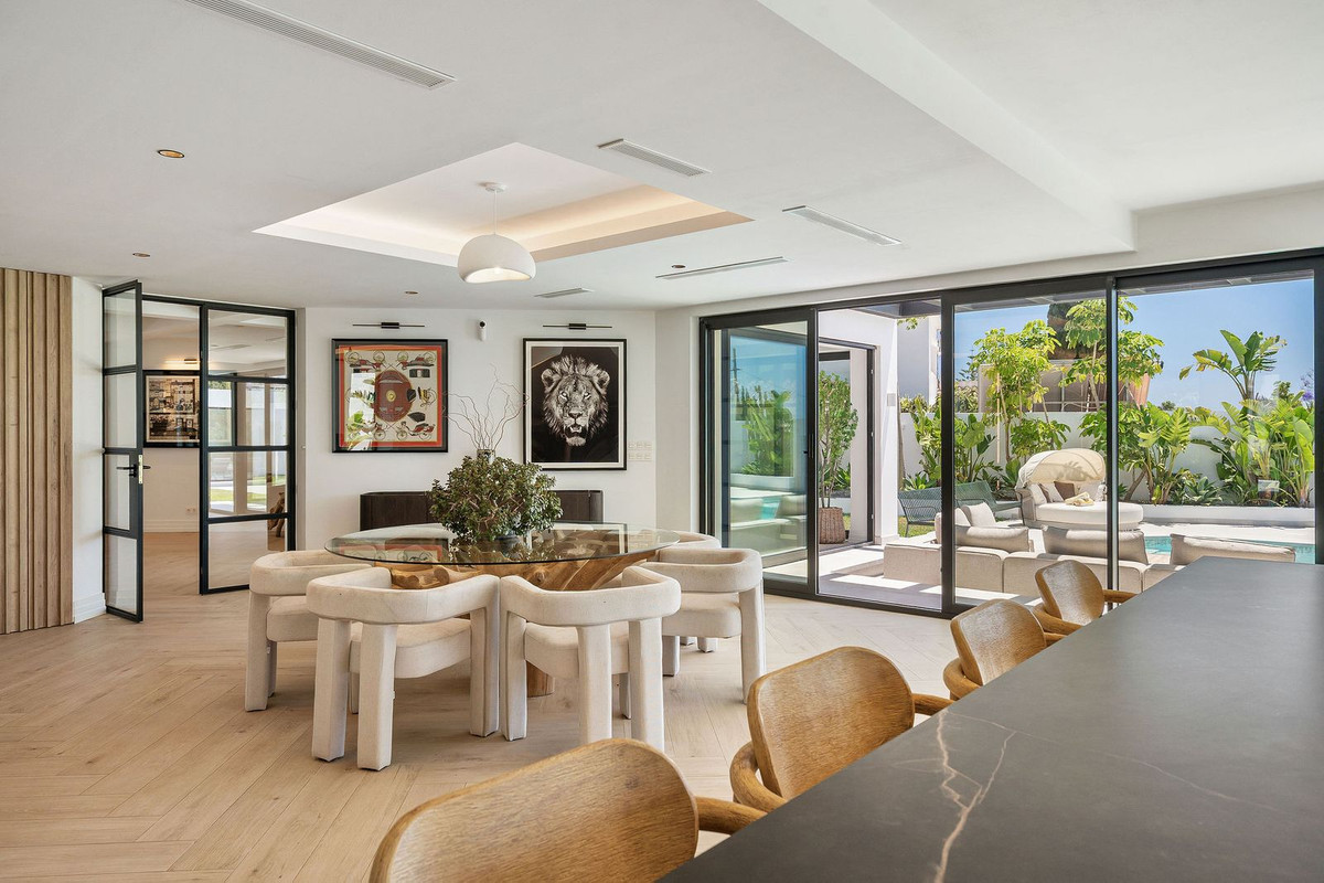 Huis te koop in Bel Air | 6 slaapkamers H5407000