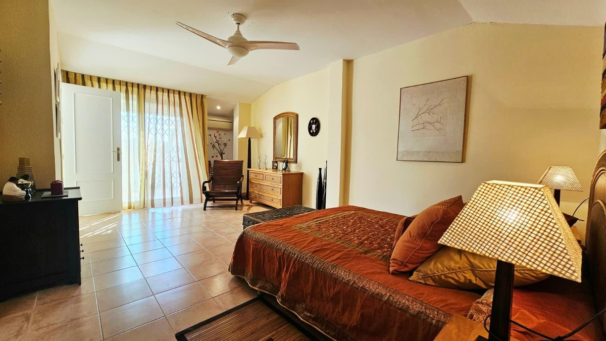 Huis te koop in Bel Air | 3 slaapkamers H5478847