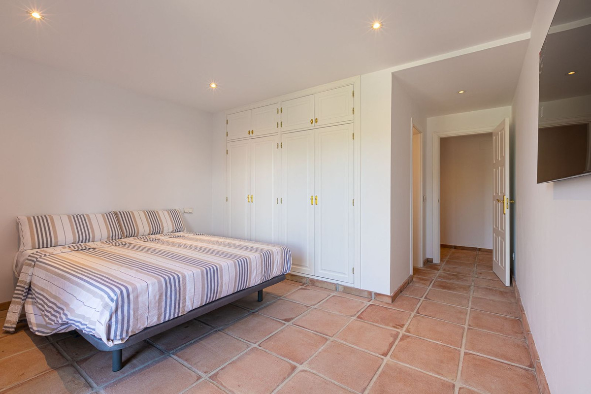 Property main view 90