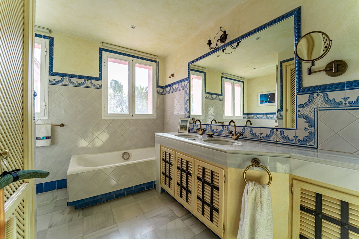Huis te koop in Benahavís | 5 slaapkamers H4265836
