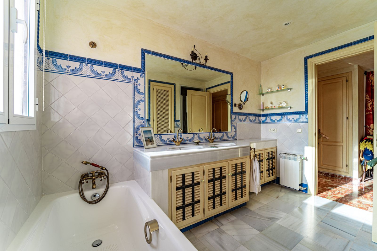 Huis te koop in Benahavís | 5 slaapkamers H4265836