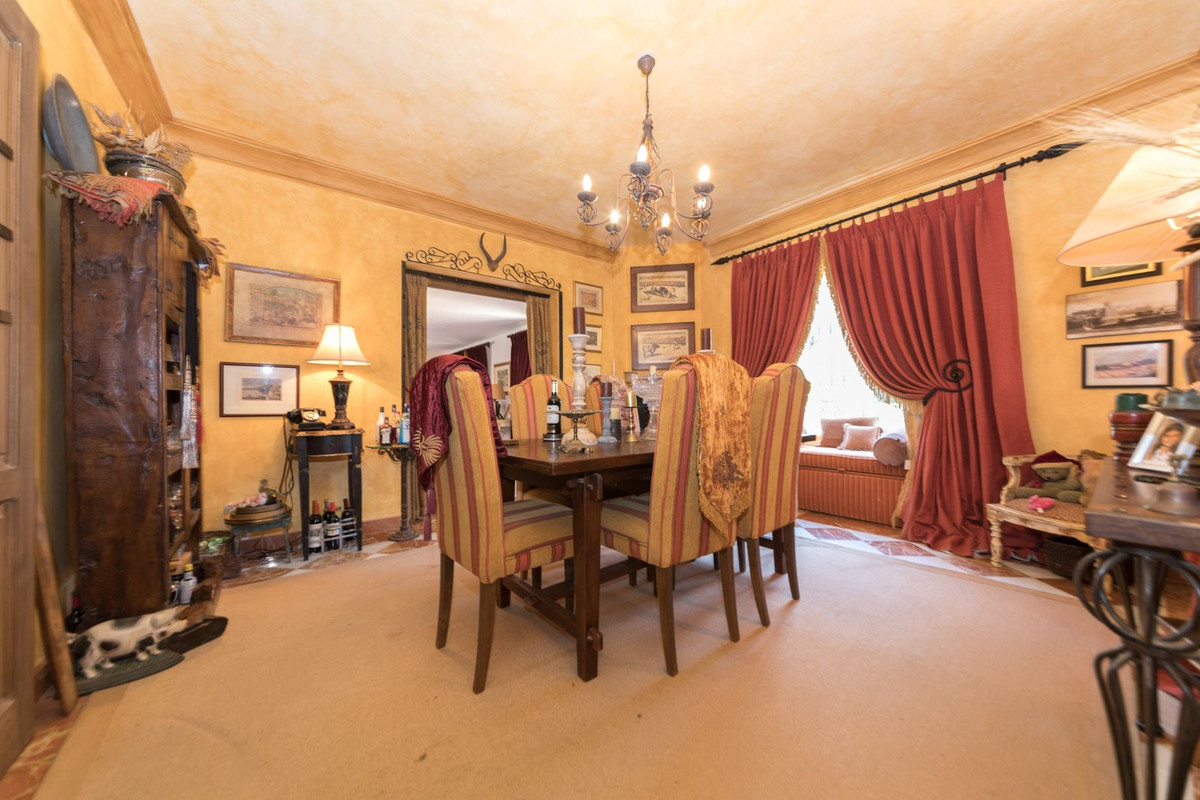 Huis te koop in Benahavís | 5 slaapkamers H4431136