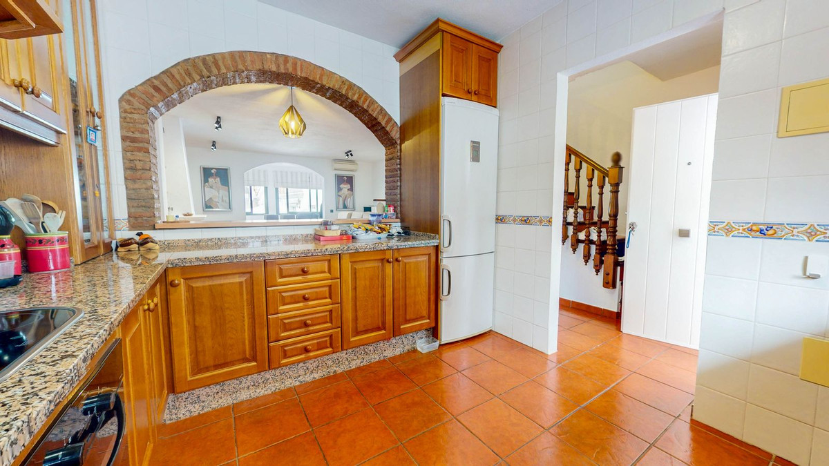 Huis te koop in Benahavís | 4 slaapkamers H4672972