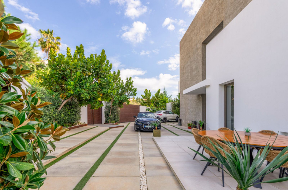 Property main view 32