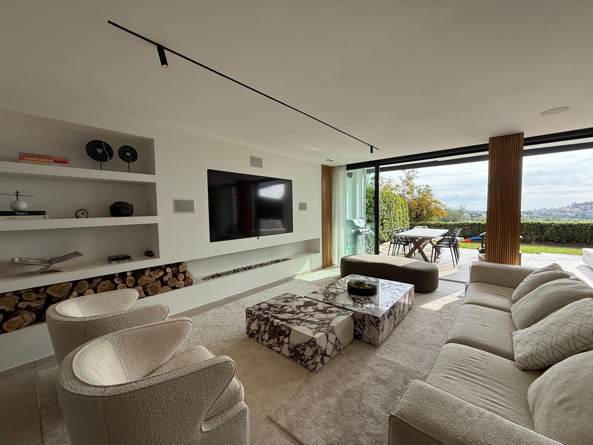 Townhouse for sale in Benahavís | 4 bedrooms H4675783
