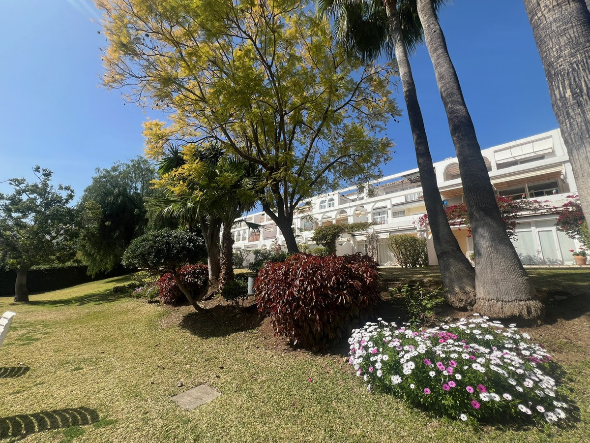 Townhouse for sale in Benahavís | 4 bedrooms H4675783